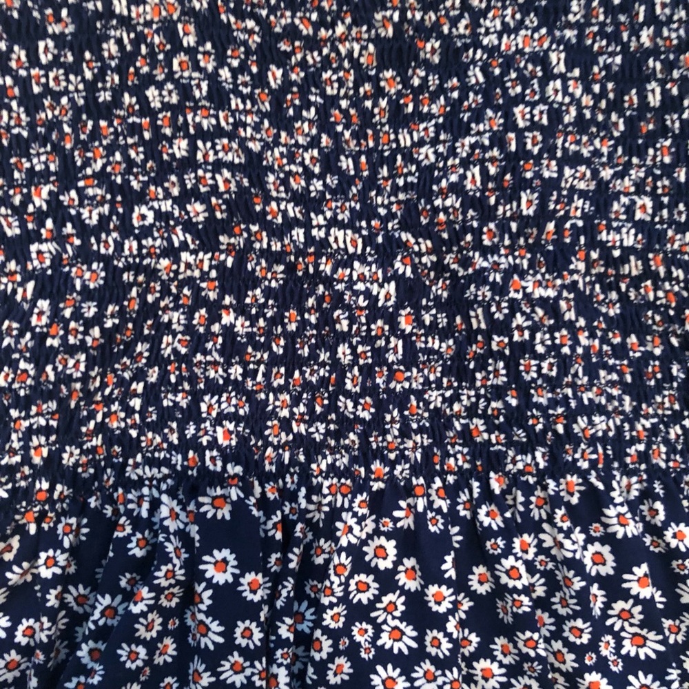 blue with flowers flowy summer tank top - Picture 5 of 6
